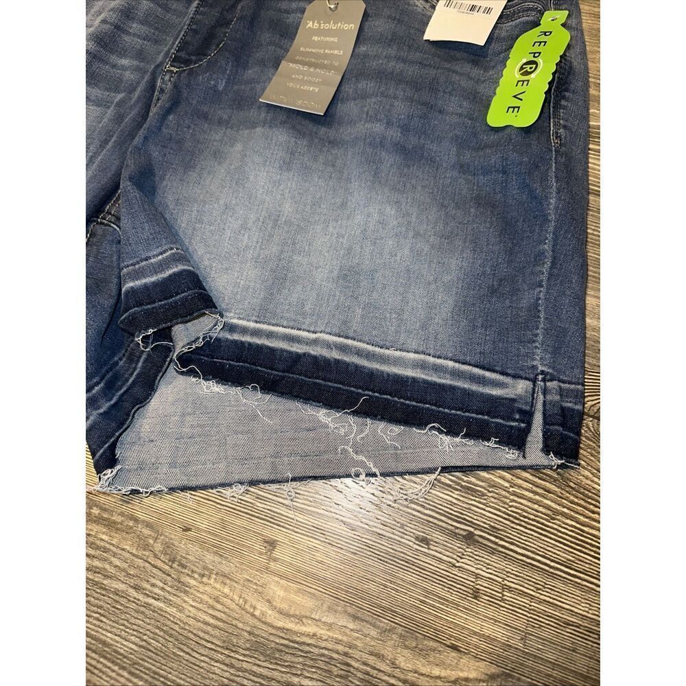 Wit & Wisdom Women’s Absolution Skyrise Denim Stretch Shorts. Size 20W. NWT. Z - Picture 2 of 11